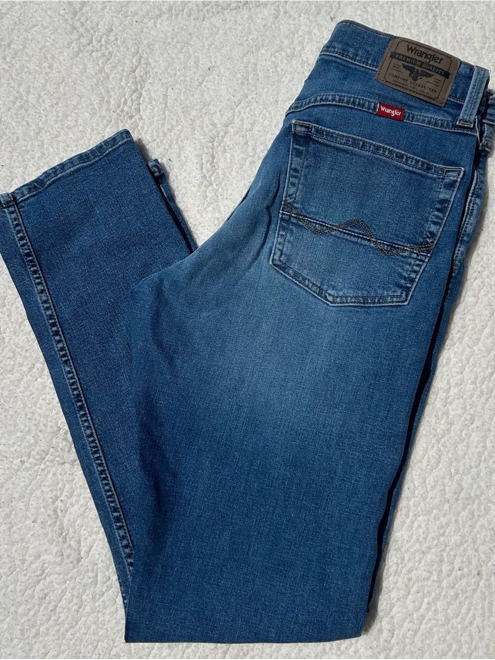 Wrangler Men’s Slim Straight Blue Jeans